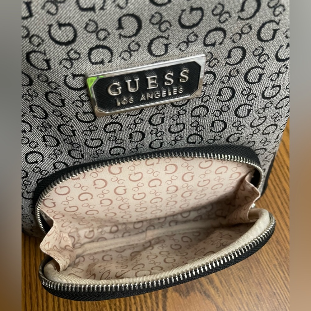 Guess Black Monogram Backpack Classic Design - Picture 7 of 12